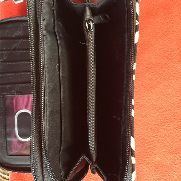 Vera Bradley Crossbody Bag - Picture 4 of 5